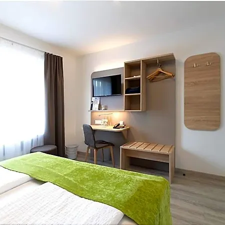 Zur Alten Post Hotel 3*